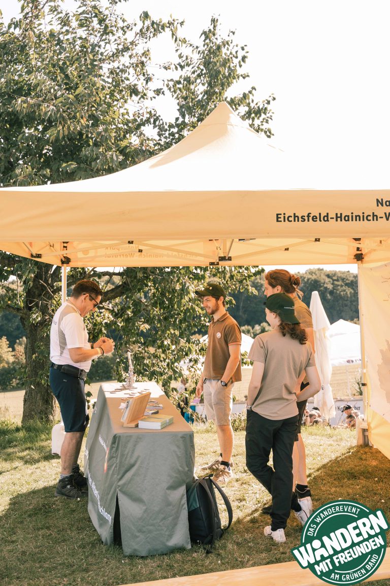 HEIMATALM_WANDERN_MIT_FREUNDEN_2025_FREITAG_LOGO_PHIL_WOLF_2025-25