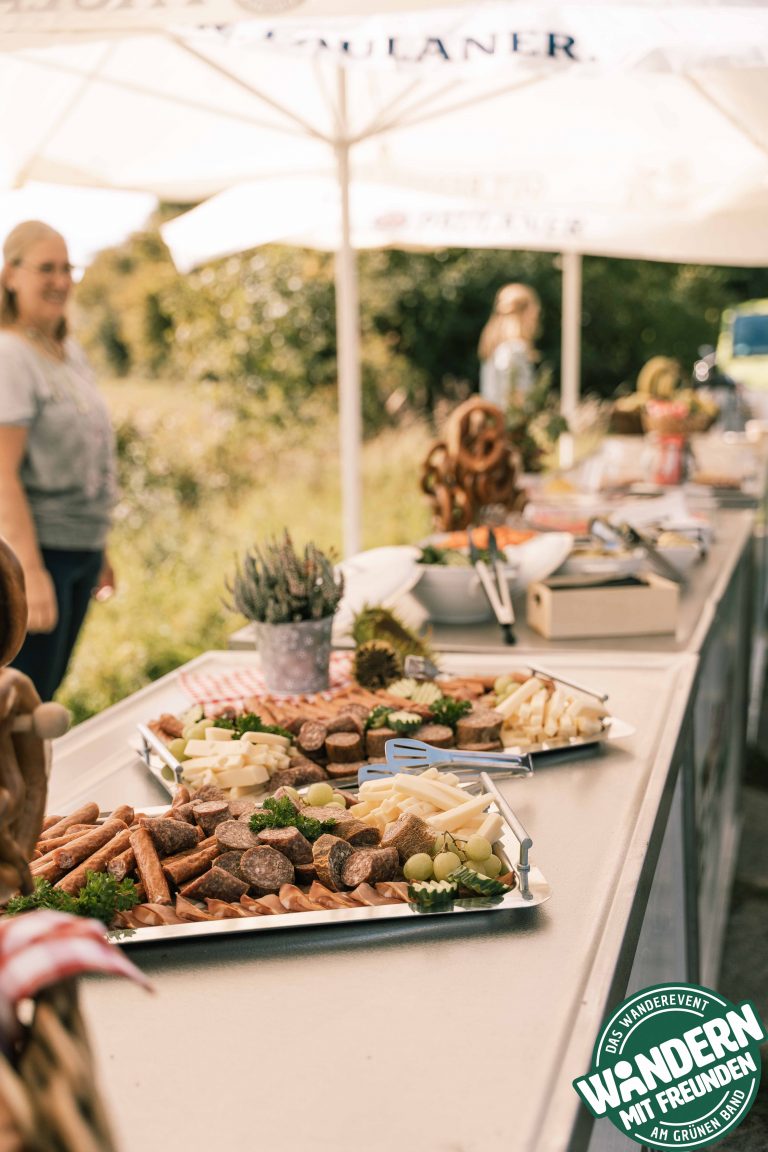 HEIMATALM_WANDERN_MIT_FREUNDEN_2025_FREITAG_LOGO_PHIL_WOLF_2025-3